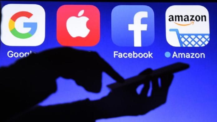 Le ministère de la Justice a lancé une vaste enquête sur les pratiques anticoncurrentielles des plateformes en ligne, réseaux sociaux, moteurs de recherche ou sites de commerce américains. Damien MEYER / AFP