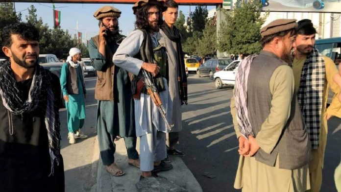 Début du régime taliban en Afghanistan
